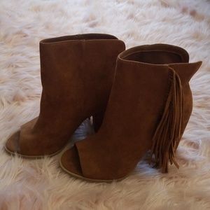 NWOT FRINGE SUEDE ANKLE BOOTS